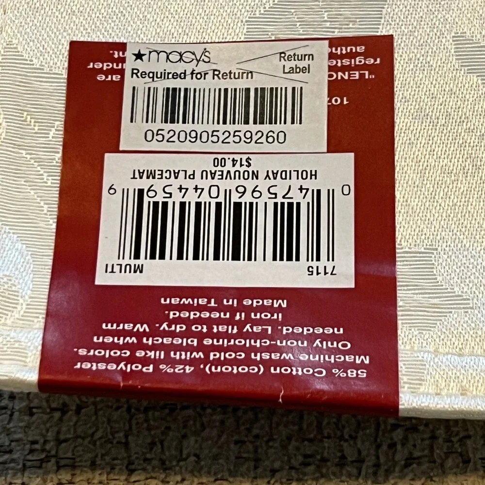 Lenox Holiday Nouveau Placemats Set of 2 Christmas Holly Plaid Ribbon Damask NEW